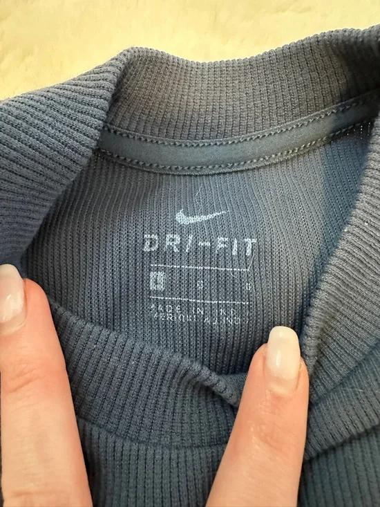 Nike x SoulCycle high-neck cropped blue tank top, size large - Picture 7 of 9